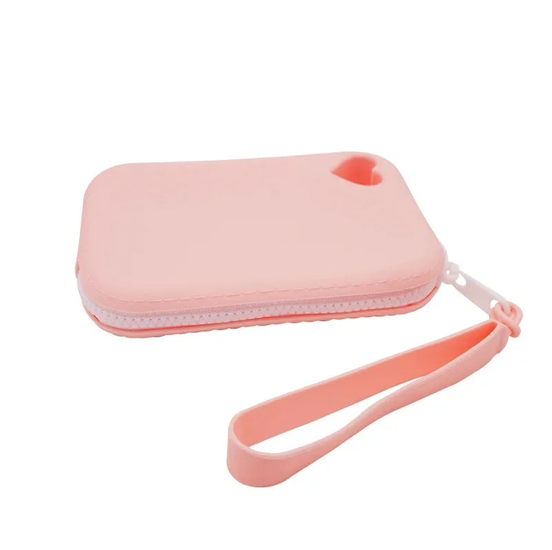 1PC Portable Silicone Dog Treat Pouch - Leak-Proof Training Bag for Travel & Outdoor Use