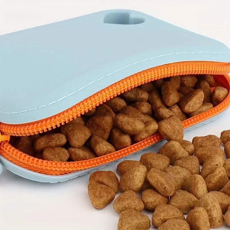 1PC Portable Silicone Dog Treat Pouch - Leak-Proof Training Bag for Travel & Outdoor Use